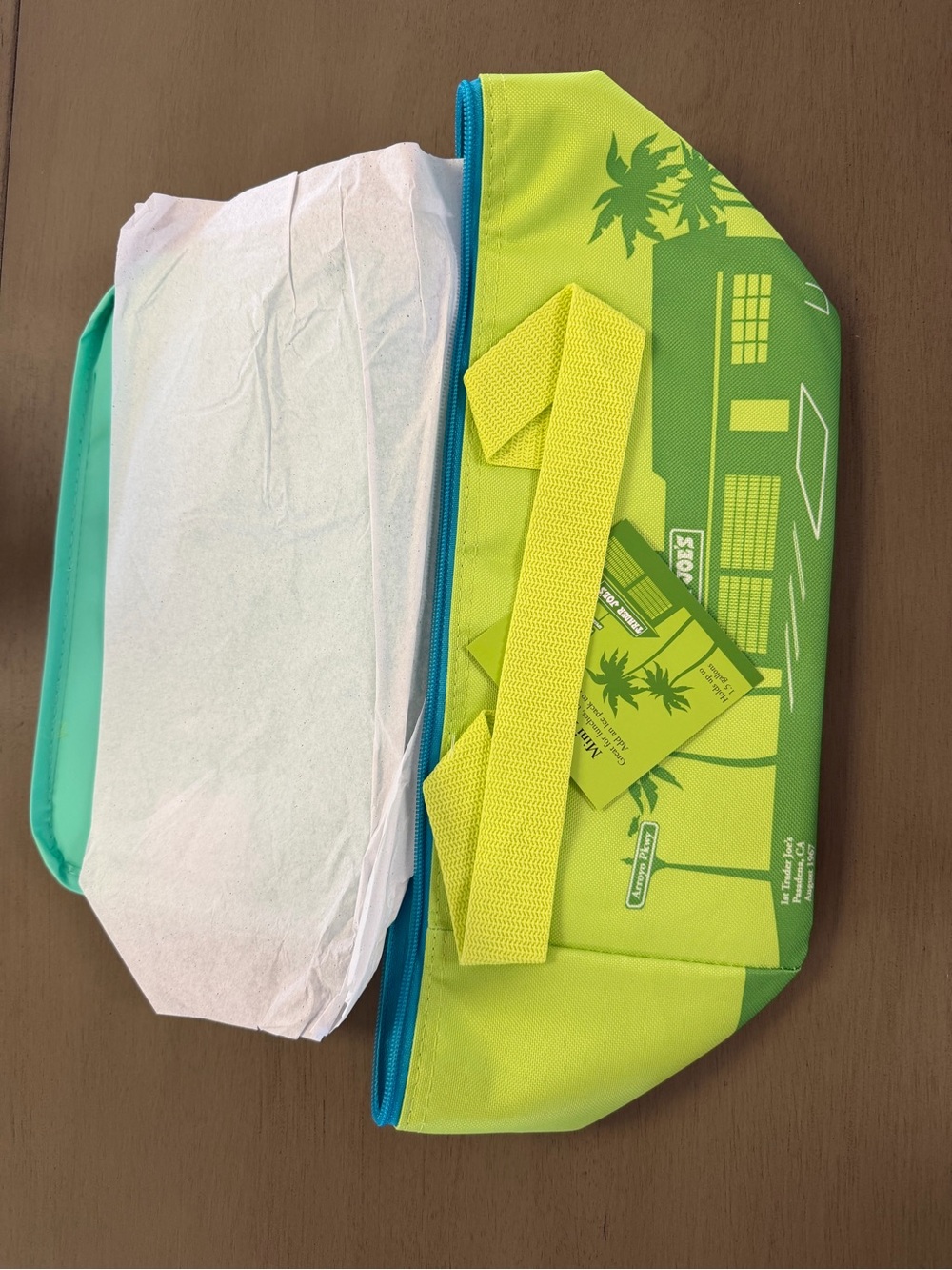 Trader Joe's Lime Green Mini Insulated Tote - Picture 3 of 4